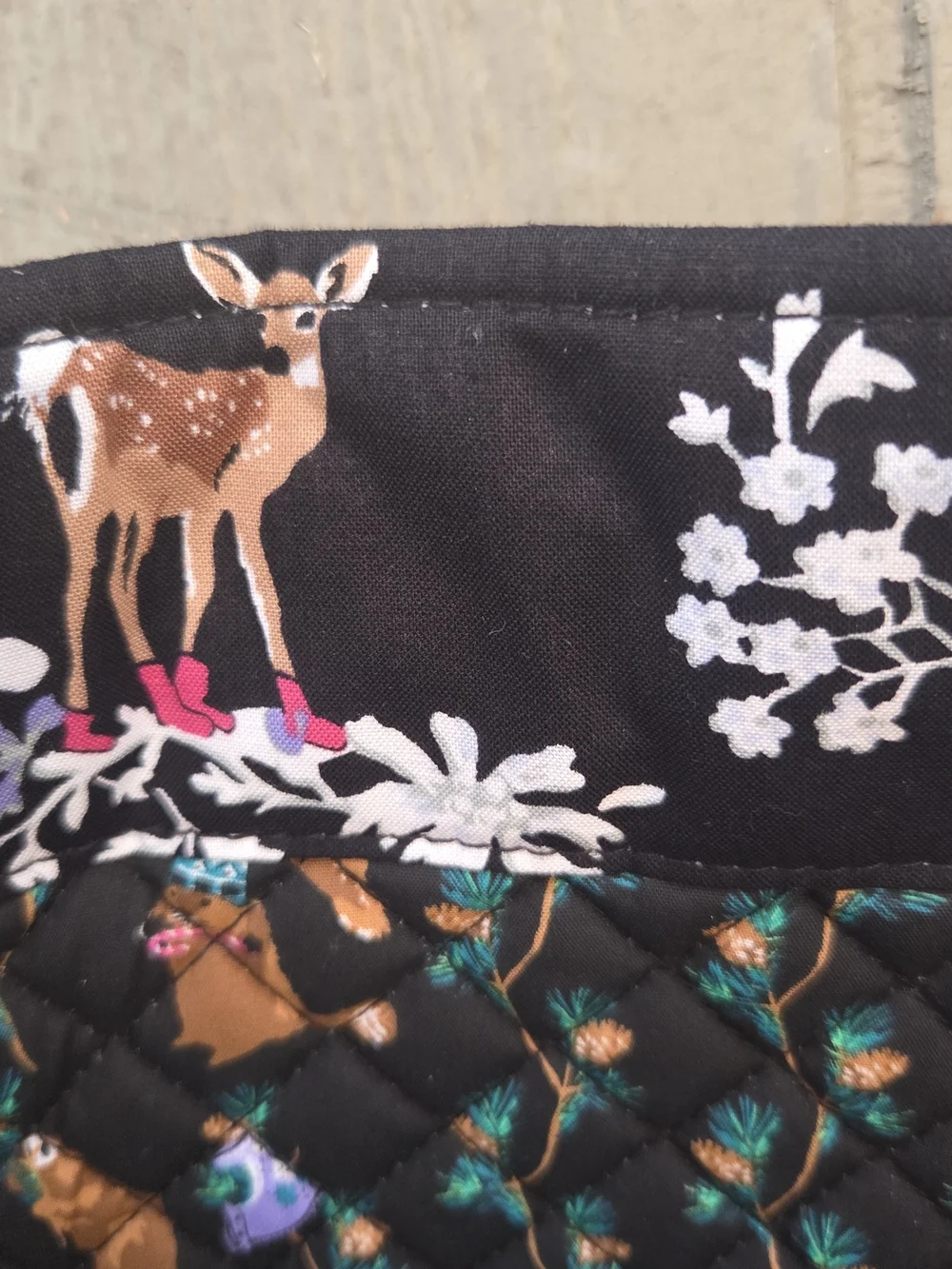Vera Bradley Merry Mischief Grand Tote Black Woodland Animal Quilted Bag